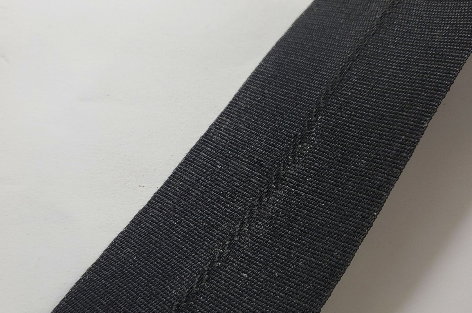 Bandfarbe schwarz Gurtband Rolle mit Falz 100 METER. Bandbreite 50 mm 